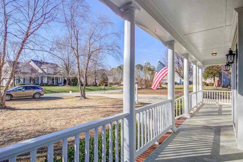 1320 Laneridge Ct, Raleigh, NC 27603