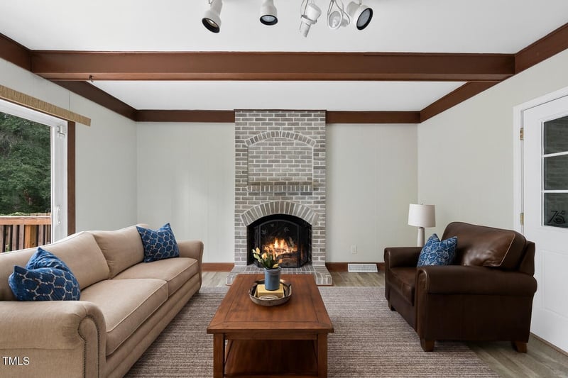 1320 Londonderry Cir, Raleigh, NC 27610