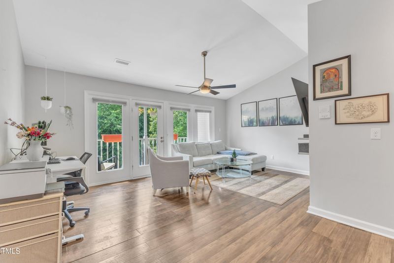 1320 Park Glen Dr #303, Raleigh, NC 27610