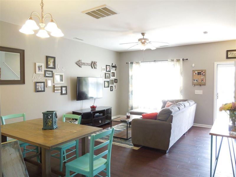 1320 Silver Dr, Mebane, NC 27302