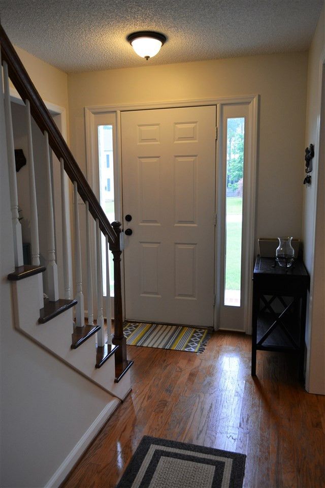 1320 E Stonemason Dr, Fuquay Varina, NC 27526