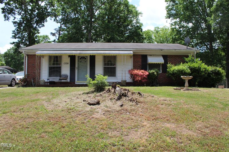 1320 Wrentree Cir, Raleigh, NC 27610