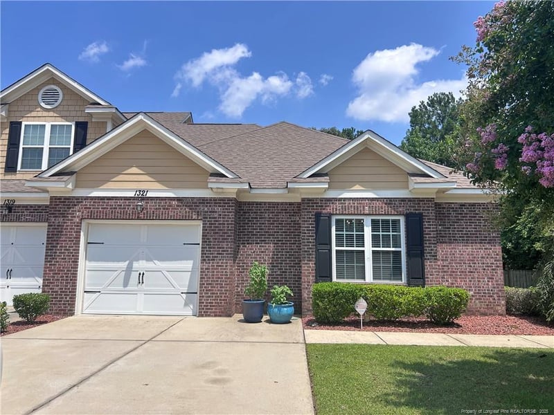 1321 Braybrooke Pl, Fayetteville, NC 28314