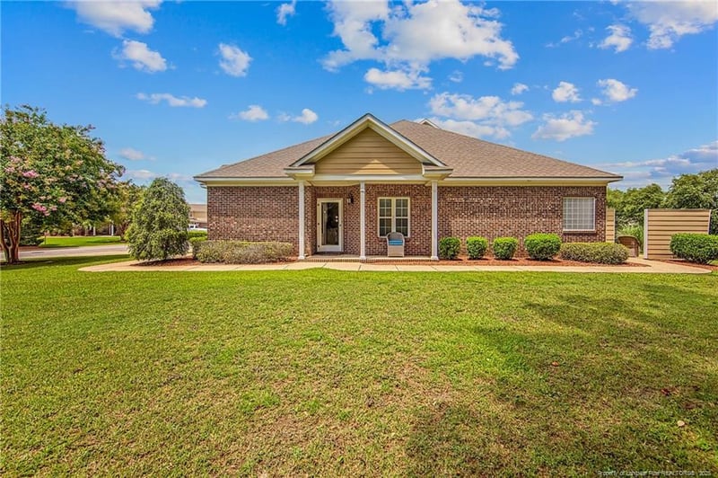 1321 Braybrooke Pl, Fayetteville, NC 28314