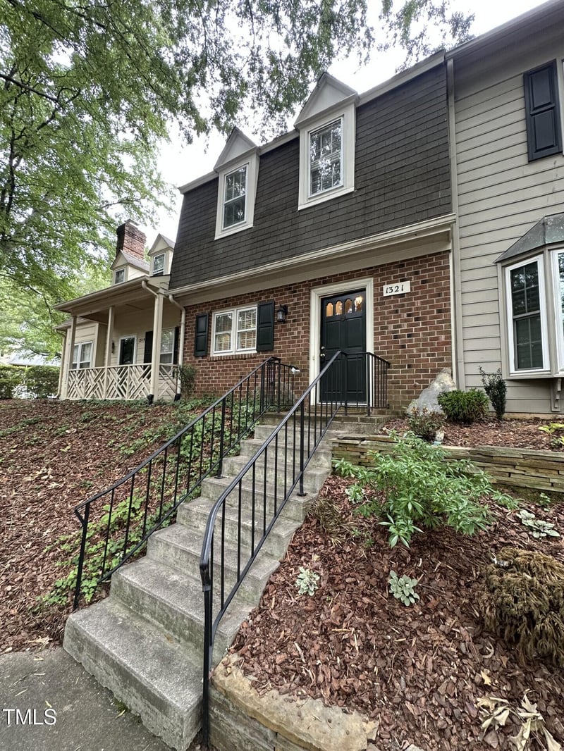 1321 Dylan Heath Ct, Raleigh, NC 27608