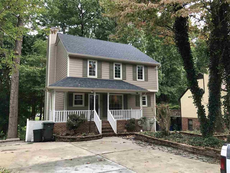 1321 Greenside Dr, Raleigh, NC 27609