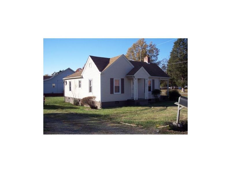 1321 Whitsett St, Burlington, NC 27217