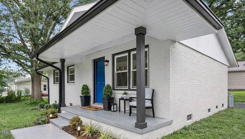 1322 Elm St, Burlington, NC 27217