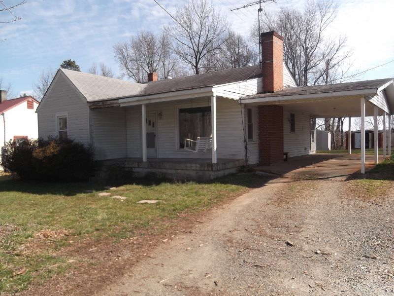 1322 Griles St, Roxboro, NC 27573