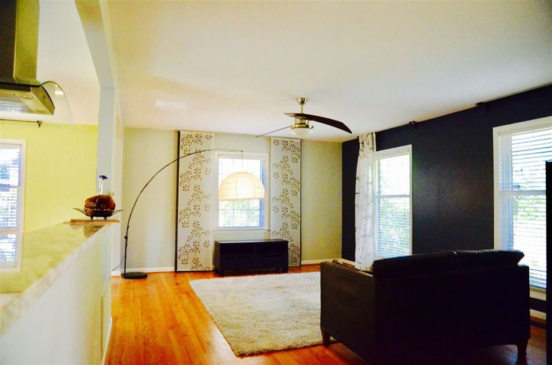1322 Pineview Dr, Raleigh, NC 27606
