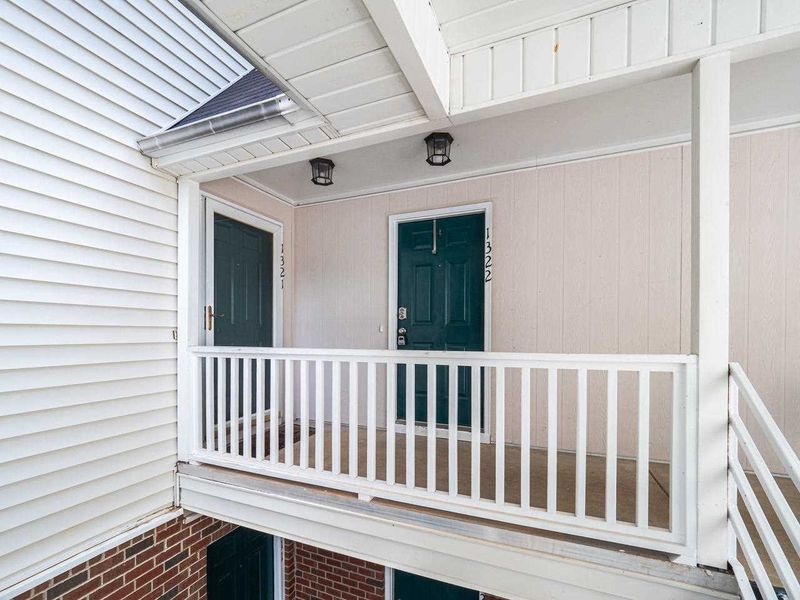 1322 Renshaw Ct #1300, Cary, NC 27518
