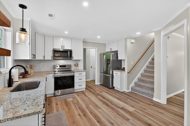 1322 Silver Dr, Mebane, NC 27302