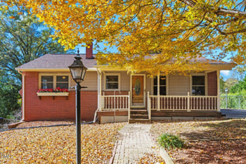 1323 Collins Dr, Burlington, NC 27215