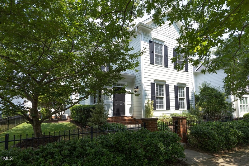 1324 Ileagnes Rd, Raleigh, NC 27603