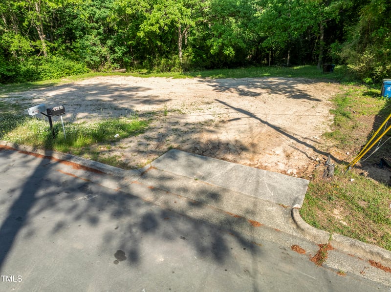 1324 Maplewood Dr, Durham, NC 27704