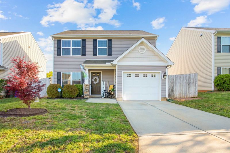 1324 Silver Dr, Mebane, NC 27302