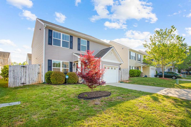 1324 Silver Dr, Mebane, NC 27302