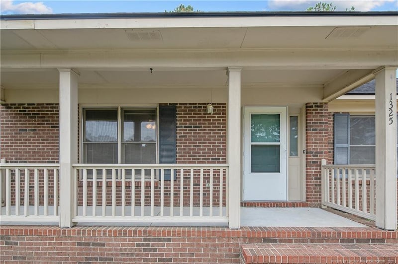 1325 Butterwood Cir, Fayetteville, NC 28314