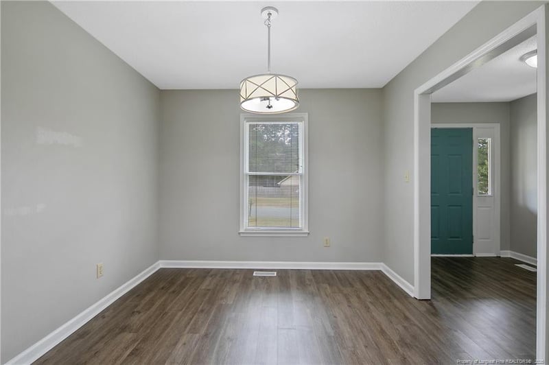1325 Butterwood Cir, Fayetteville, NC 28314