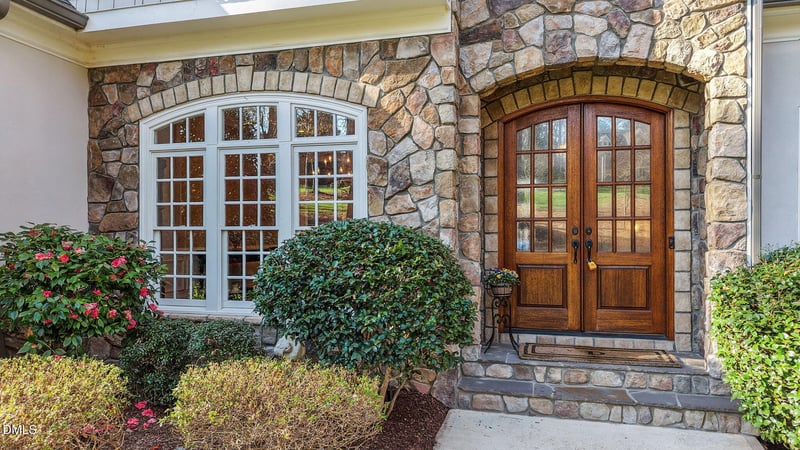 1325 Caistor Ln, Raleigh, NC 27614