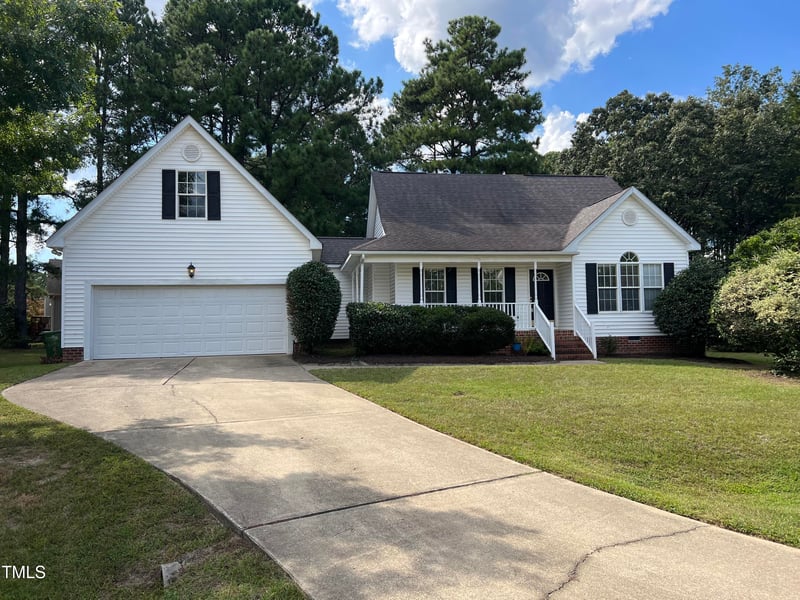 1325 Eagle Eye Ct, Fuquay Varina, NC 27526