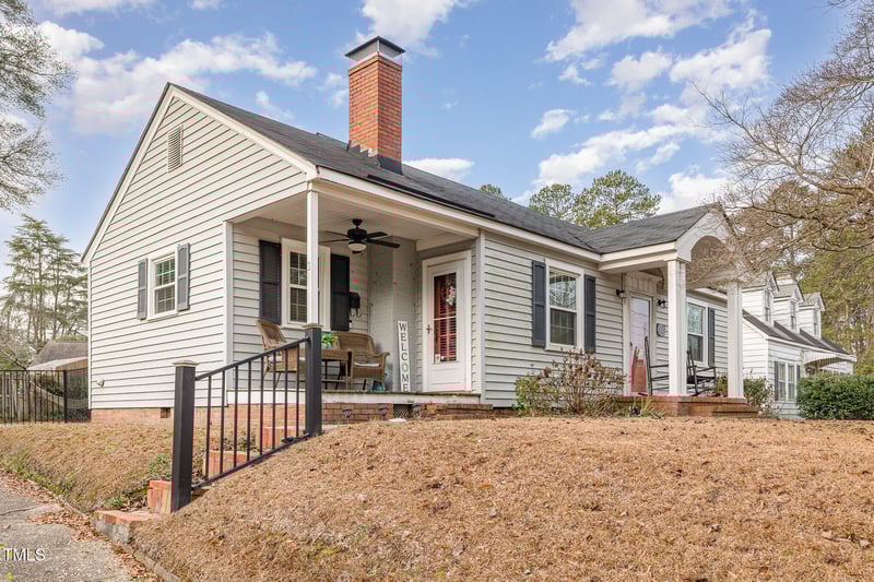 1325 Hilltop Ave, Fayetteville, NC 28305