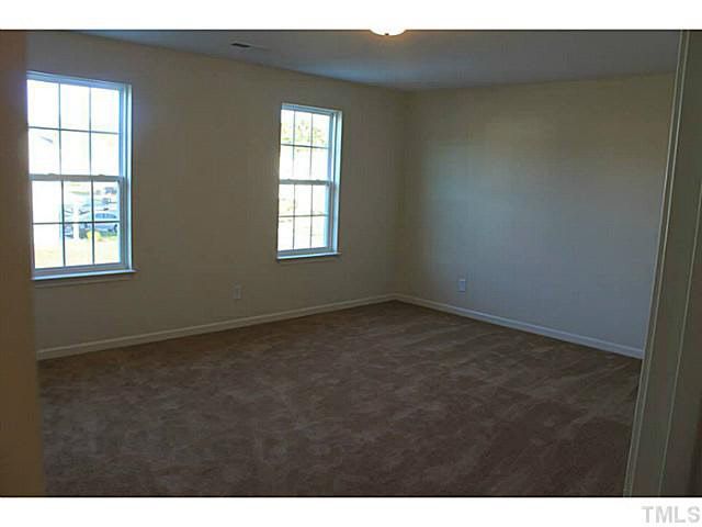 1325 Lowenstein St, Wake Forest, NC 27587