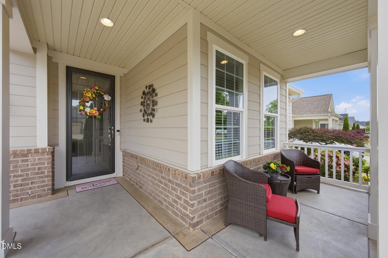 1325 Pulitzer Ln, Durham, NC 27703
