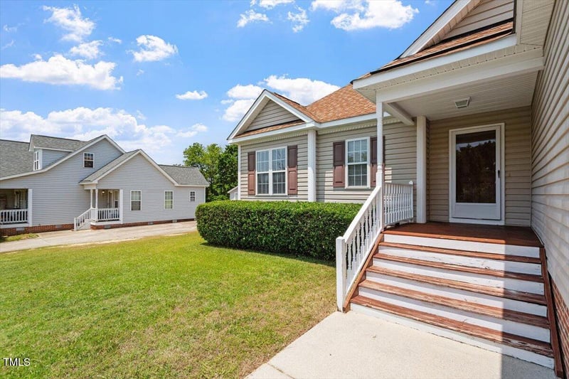 1325 Sweetclover Dr, Wake Forest, NC 27587