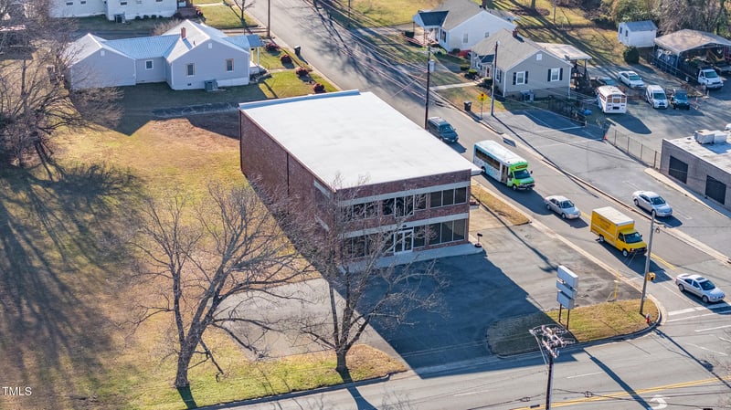 1326 S Church St, Burlington, NC 27215