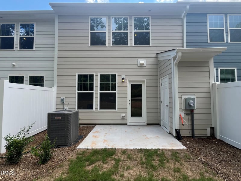 1326 Hammond Dr, Mebane, NC 27302