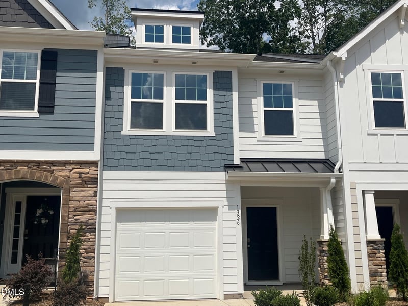 1326 Hammond Dr, Mebane, NC 27302