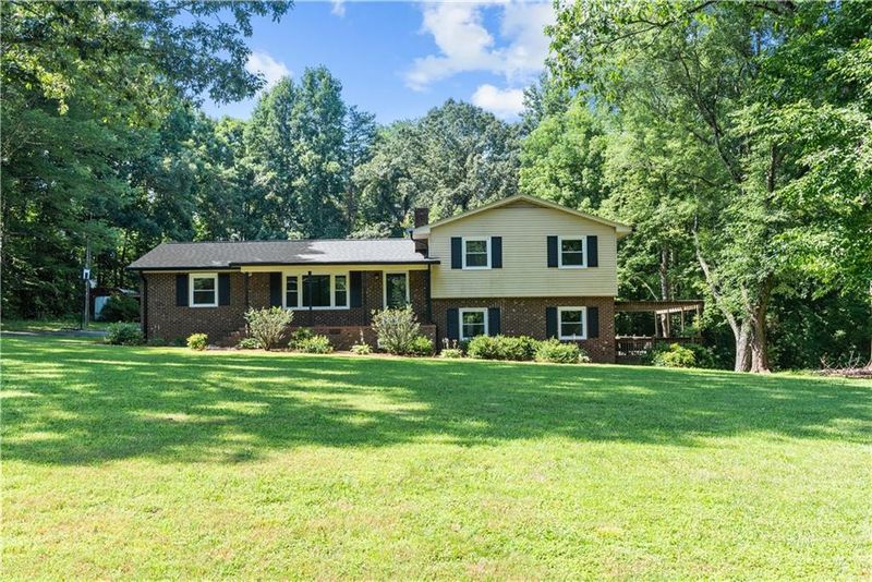 1326 Southern High School Rd, Burlington, NC 27215