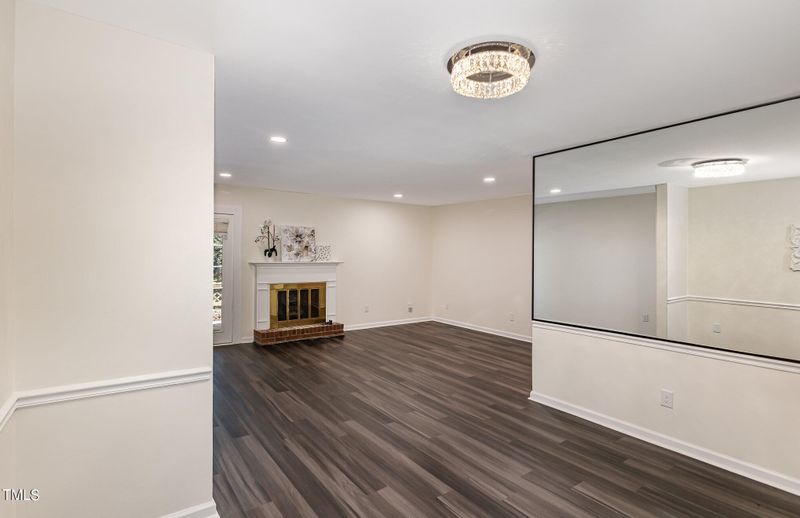 1326 Springlawn Ct, Raleigh, NC 27609
