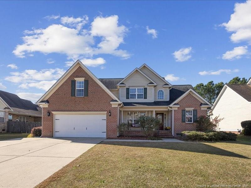 1328 Masterpiece Dr, Hope Mills, NC 28348
