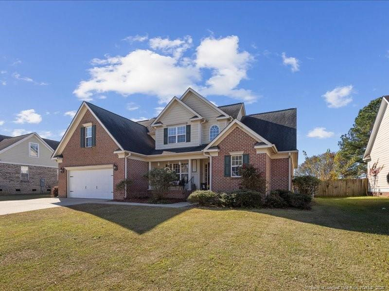 1328 Masterpiece Dr, Hope Mills, NC 28348