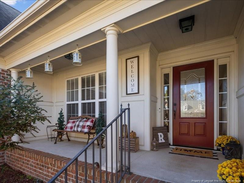 1328 Masterpiece Dr, Hope Mills, NC 28348