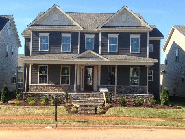 1328 Revolution Cir, Raleigh, NC 27603