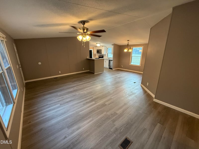 13289 Covered Bridge Rd, Zebulon, NC 27597