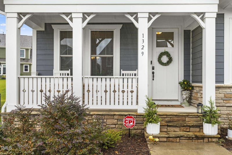 1329 Gordonia Way, Apex, NC 27502