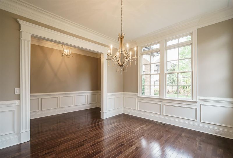 1329 Queensferry Rd, Cary, NC 27511