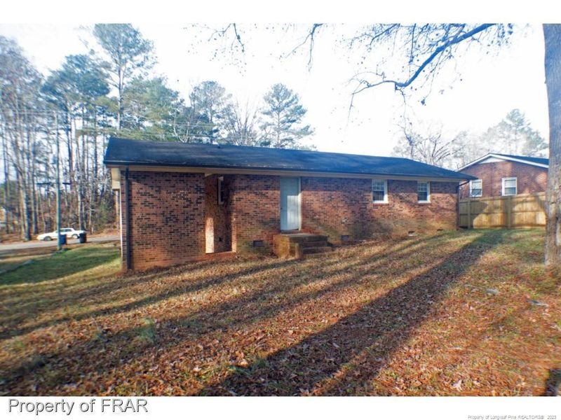1329 Summerset Pl, Sanford, NC 27330