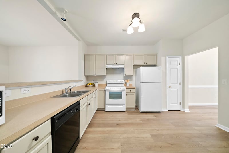 133 Arbor Light Rd, Holly Springs, NC 27540