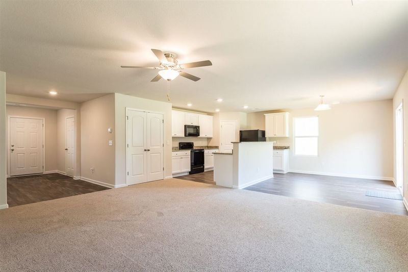 133 Brisk Dr, Zebulon, NC 27597