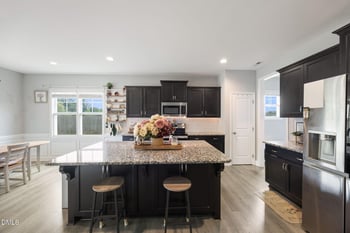 133 Buhrstone Mill St, Zebulon, NC 27597