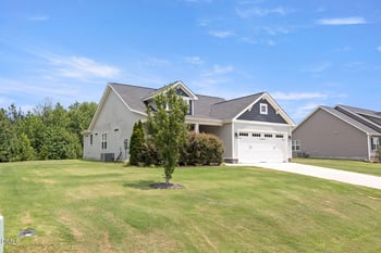 133 Buhrstone Mill St, Zebulon, NC 27597
