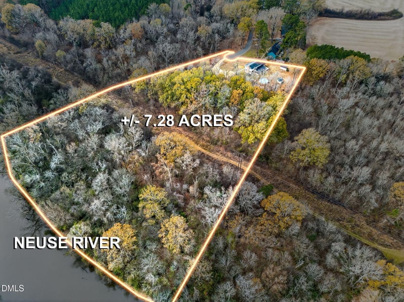 133 Castle Dr, Smithfield, NC 27577