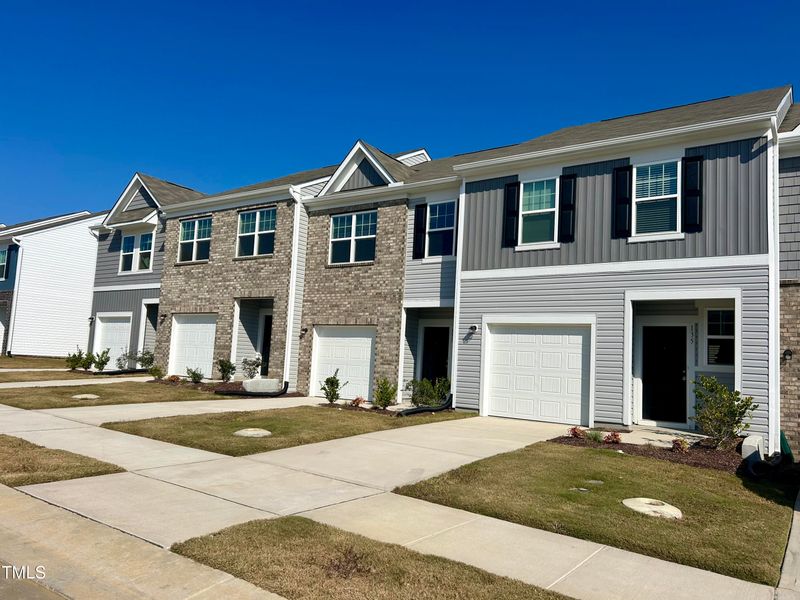 133 S Chubb Rg, Clayton, NC 27520