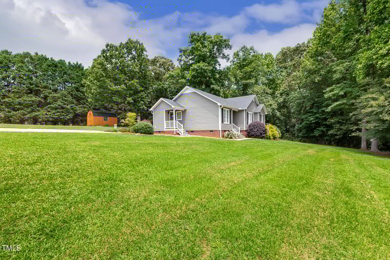 133 Creekstone Dr, Benson, NC 27504