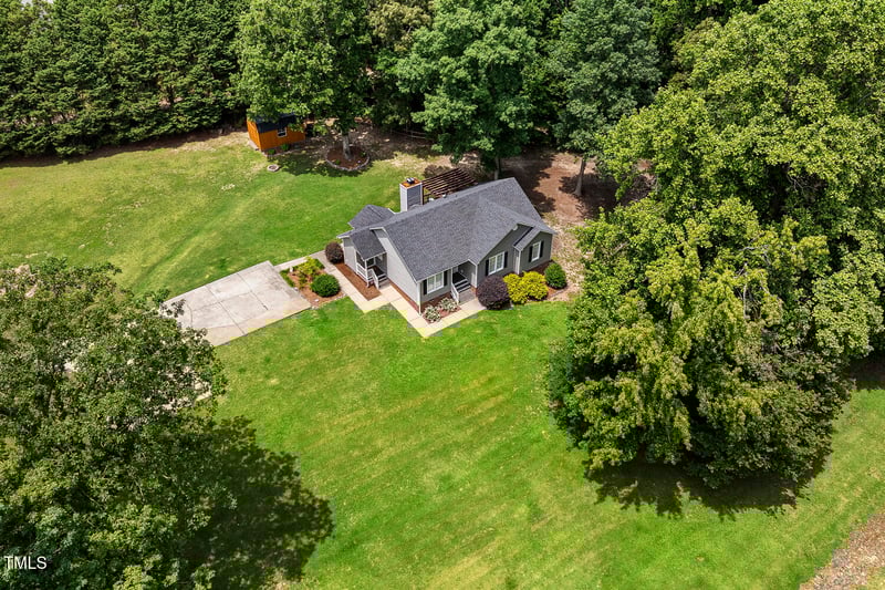 133 Creekstone Dr, Benson, NC 27504